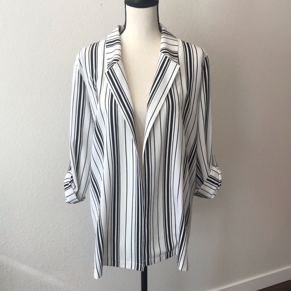 Le Lis Striped Blazer